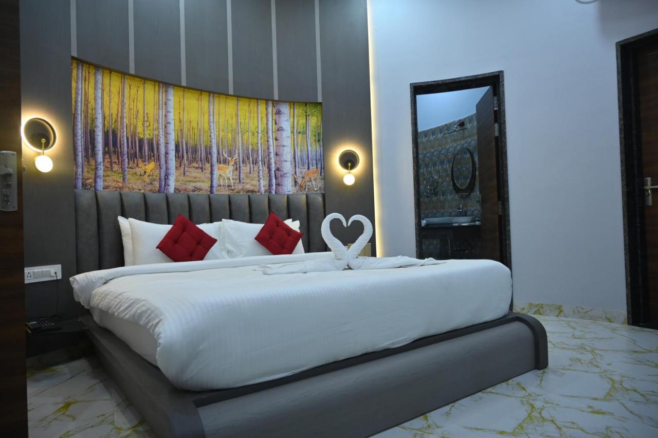 Modi Resort And Garden Chhāpar Zewnętrze zdjęcie